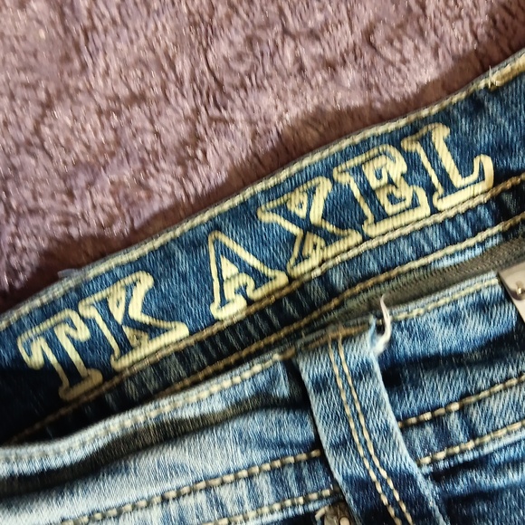TK Axel Men's Distressed Jeans. - Picture 11 of 14